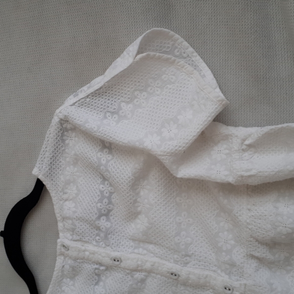 Women's top, size small - Picture 3 of 3